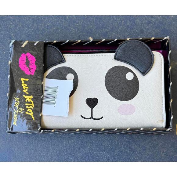 Betsey Johnson panda wallet NIB - Picture 1 of 2